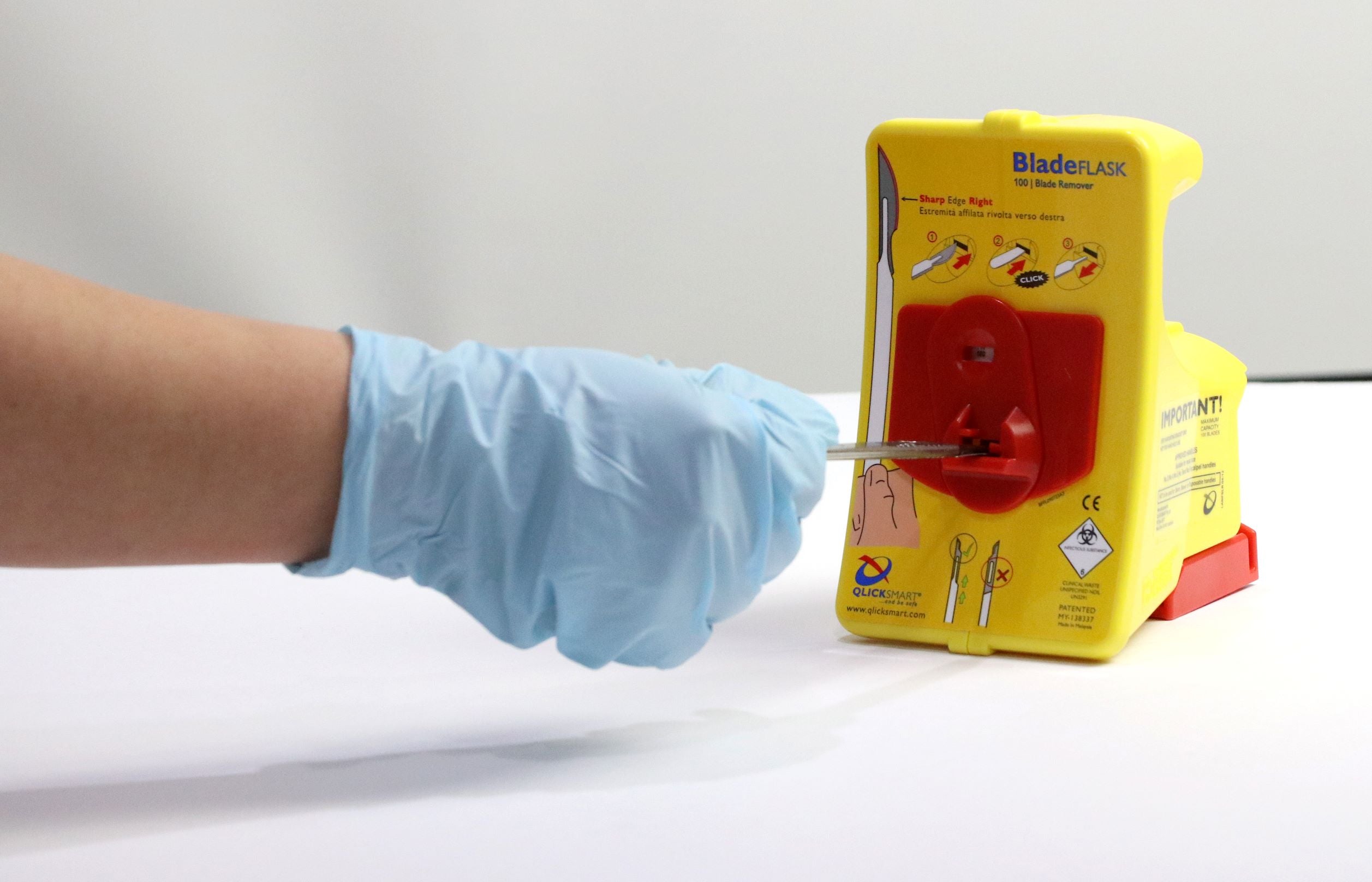 BladeFLASK Scalpel Blade Remover